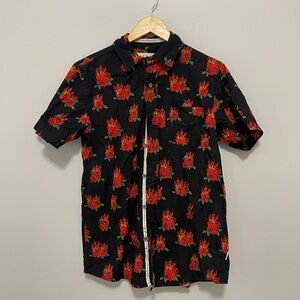 VSTR Fire Patterned Men's Button Up Shirt Size Small